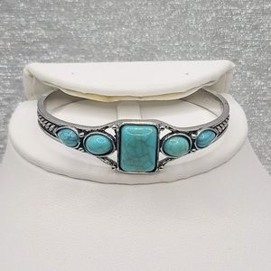 NEW Silver Turquoise Bracelet